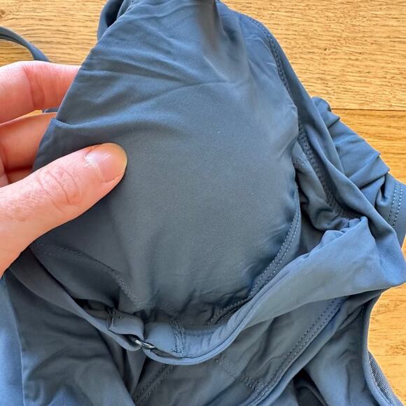 Jantzen - One Piece Belted Swimsuit in Blue - Picture 4 of 6